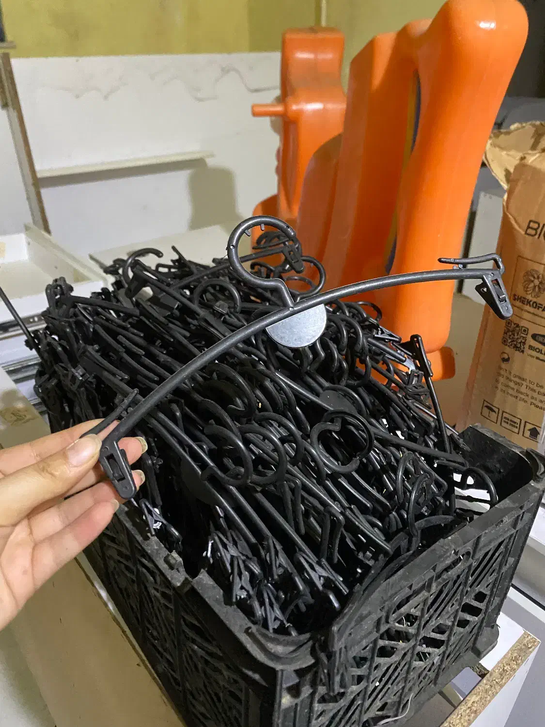 آویز لباس|فروشگاه و مغازه|رشت, صفاری|دیوار