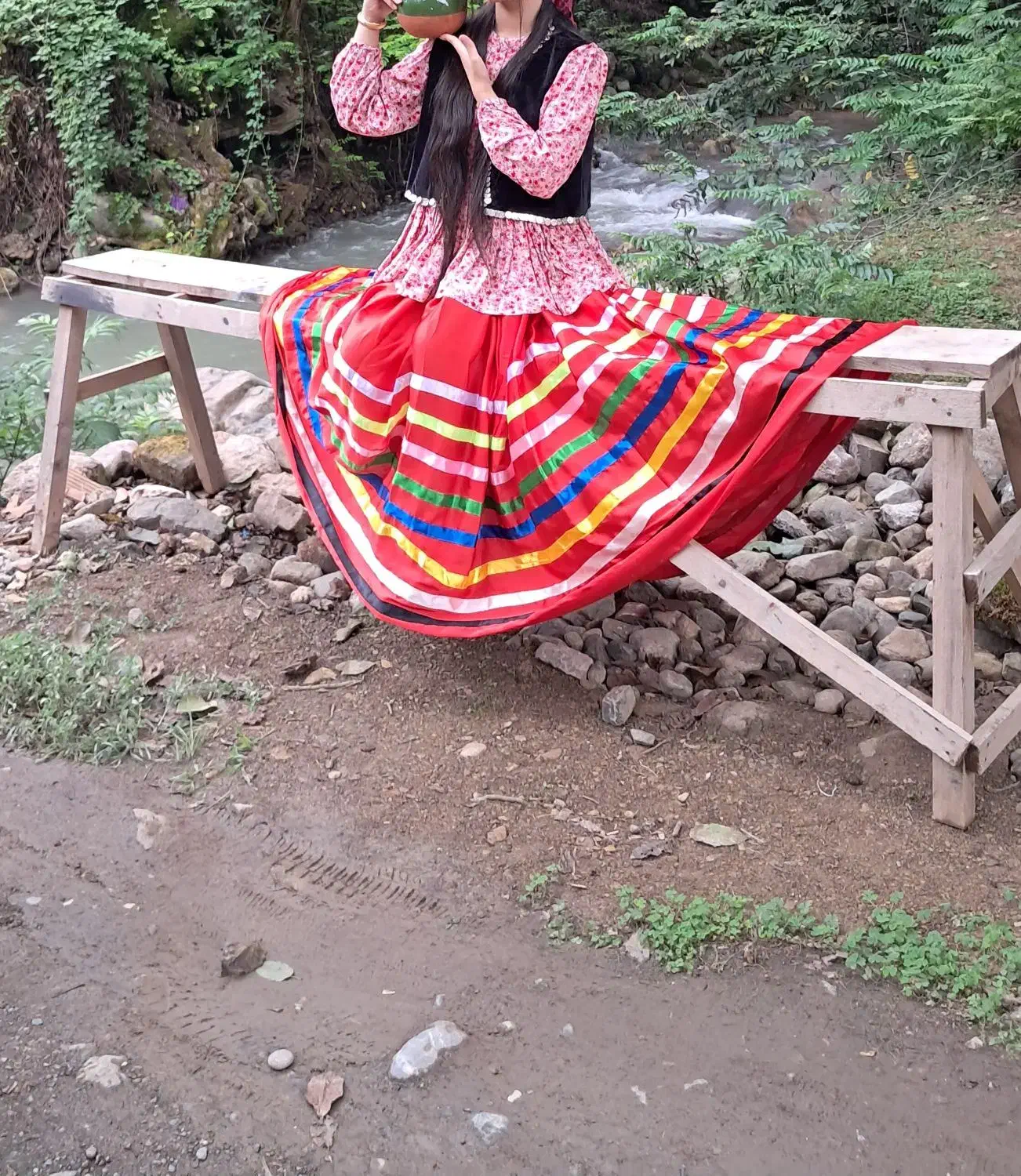 لباس محلی (تالشی)|لباس|صومعه‌سرا, |دیوار