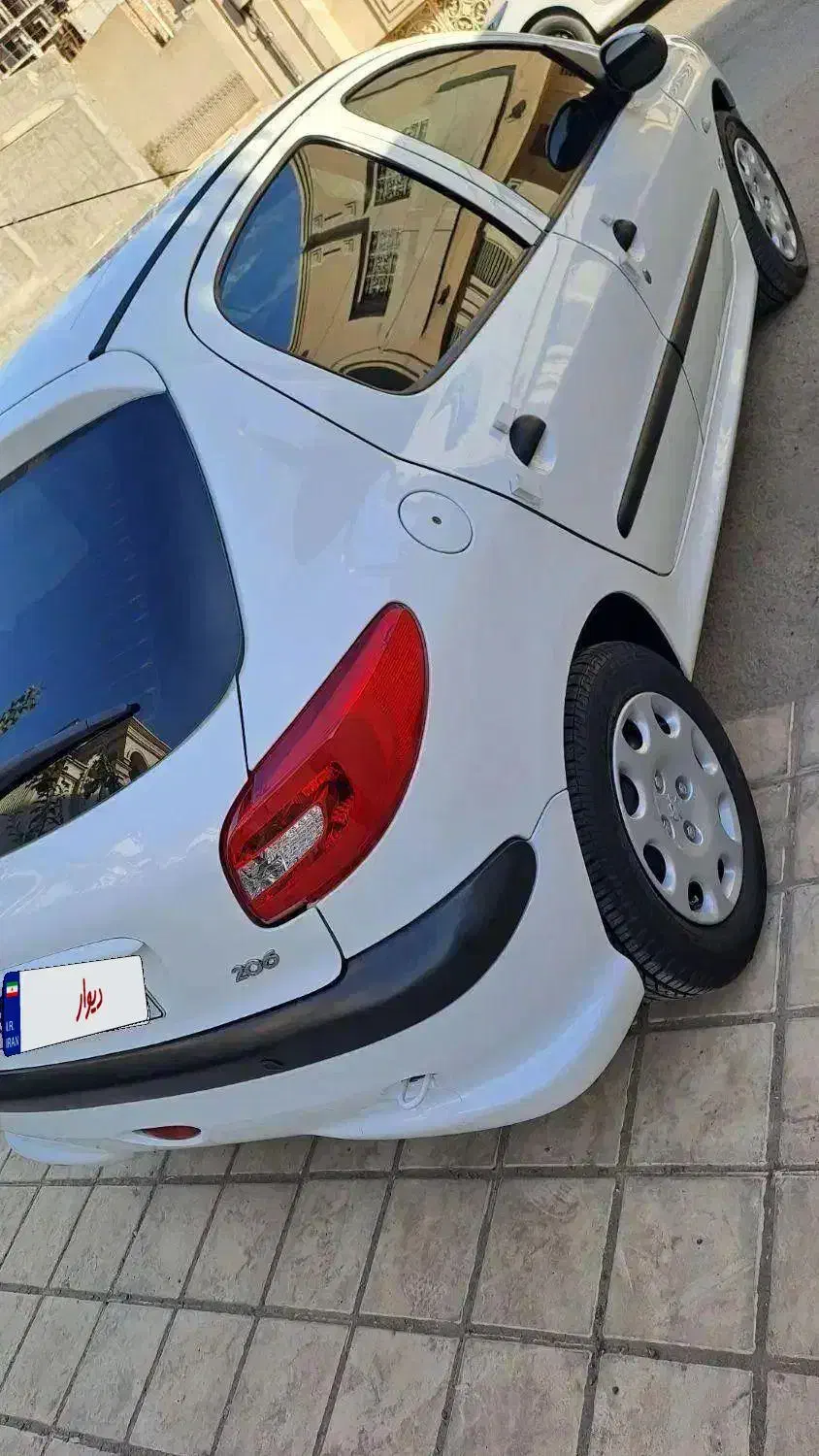 پژو۲۰۶ مدل ۹۵ درحدصفر|خودرو سواری و وانت|کاشان, فاز ۲ ناجی آباد|دیوار