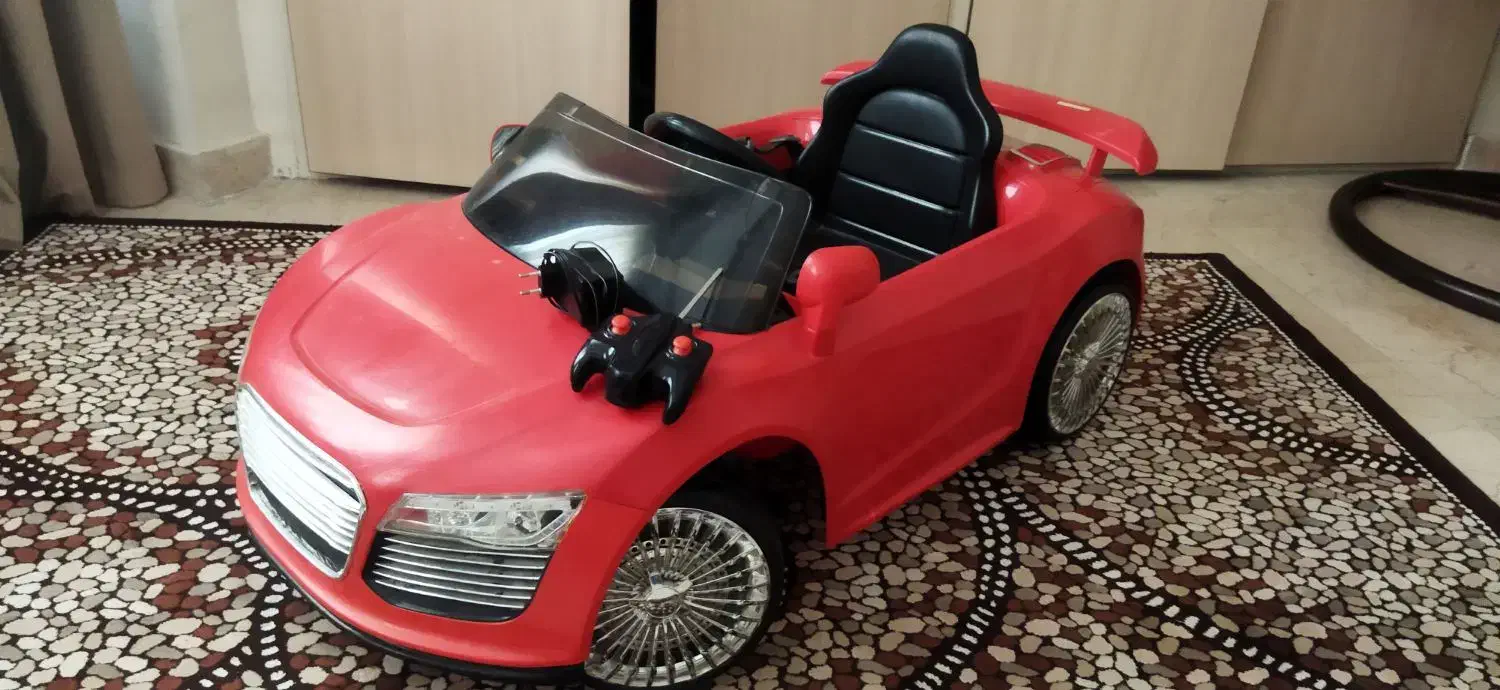 ماشین شارژی|اسباب‌بازی بچه|تهران, باغ فیض|دیوار