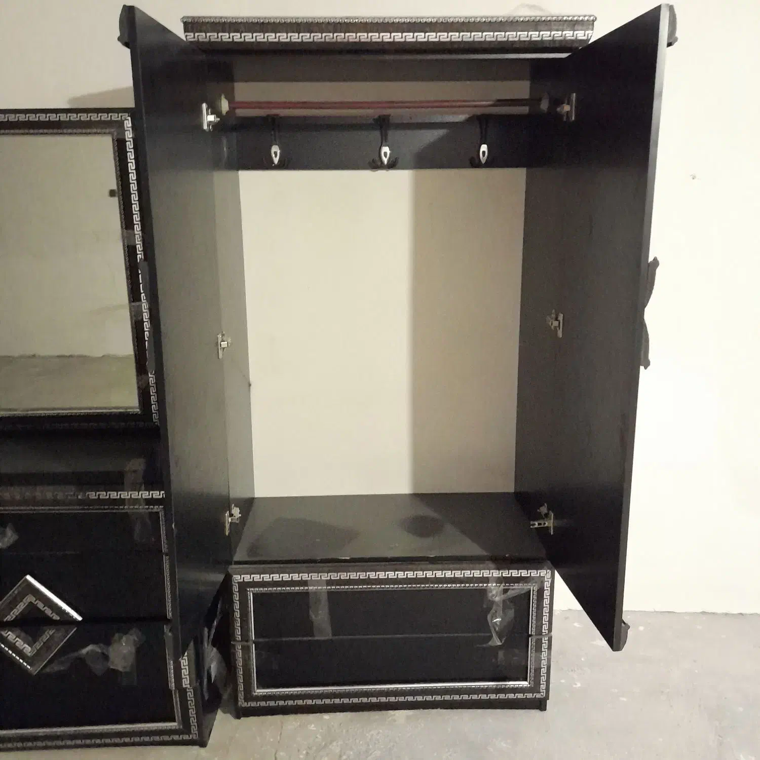 کمد لباس و آینه دراور|جاکفشی، کمد، دراور|مشهد, موعود|دیوار