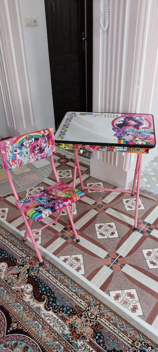 میز تحریر|میز تحریر و کامپیوتر|حویق, |دیوار