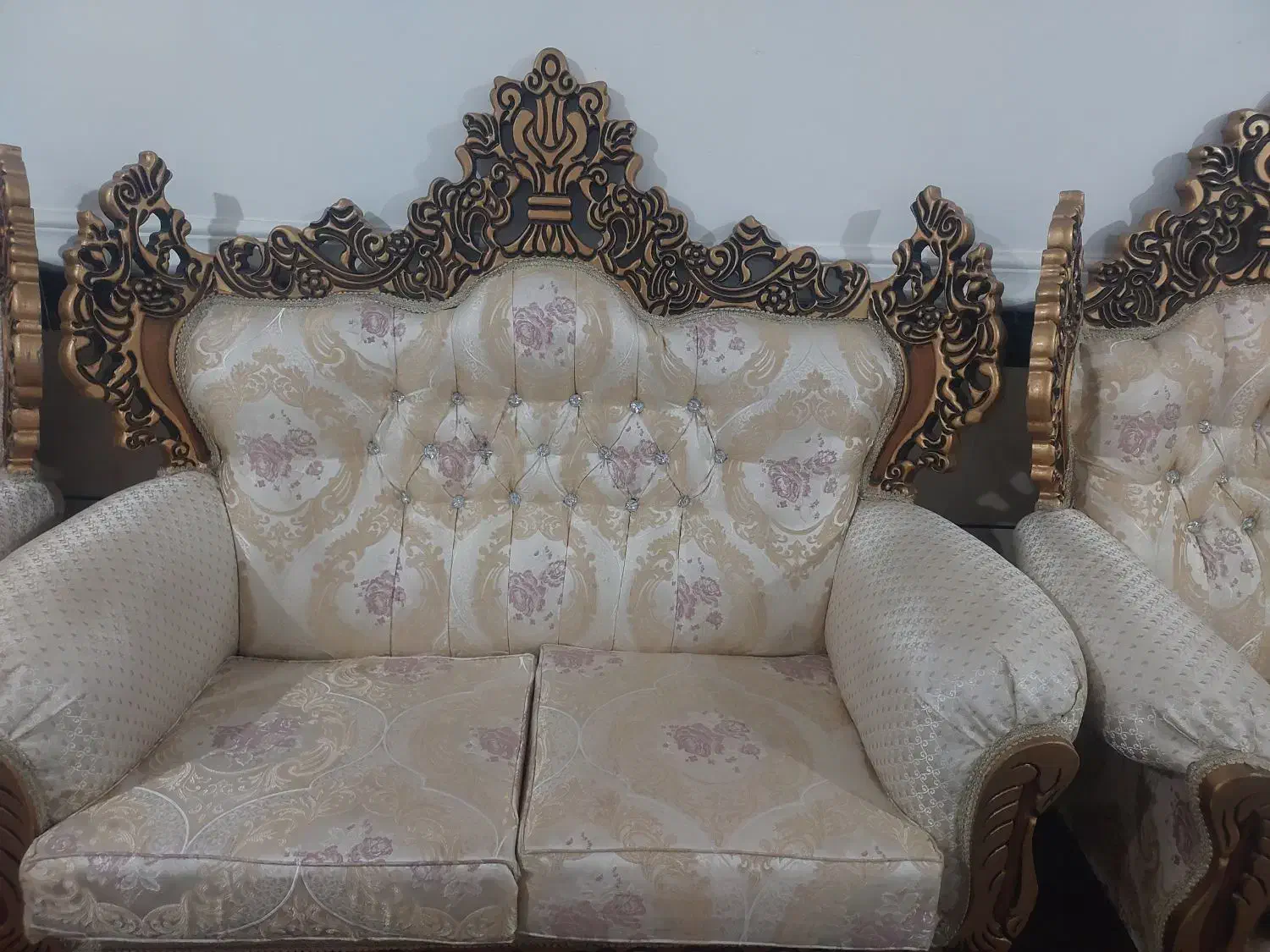 مبل سلطنتی|مبلمان خانگی و میز عسلی|بندر گناوه, |دیوار