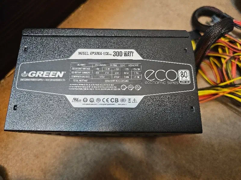 پاور ۳۰۰ گرین در حد آک|قطعات و لوازم جانبی رایانه|قم, نیروگاه|دیوار