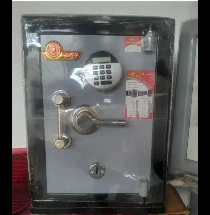 گاوصندوق|ابزارآلات|رشت, حومه رشت|دیوار