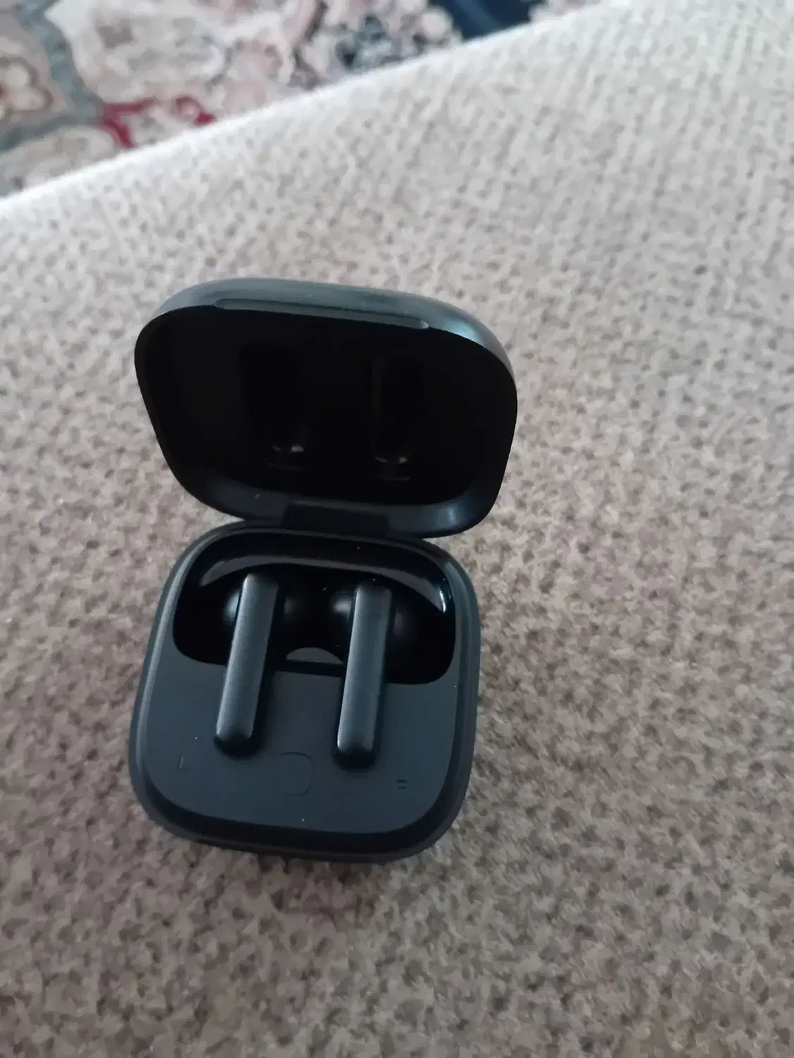 یک عدد ایرپاد درحد نو مارک QCYاصلی|لوازم جانبی موبایل و تبلت|گرگان, |دیوار