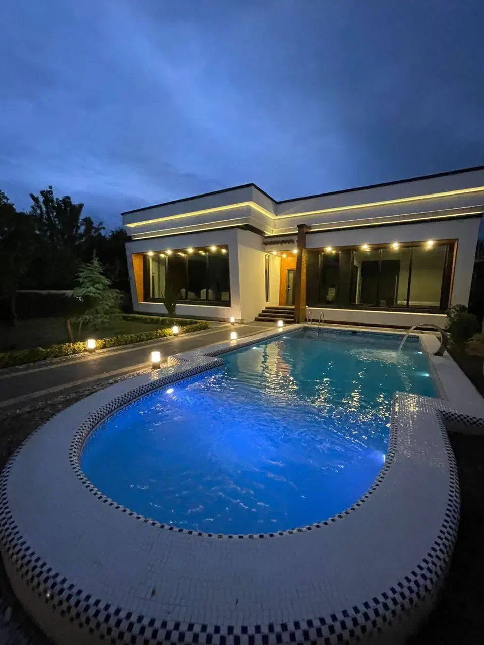 ویلا باغ/مبله سرسبز/استخر|فروش خانه و ویلا|نوشهر, |دیوار