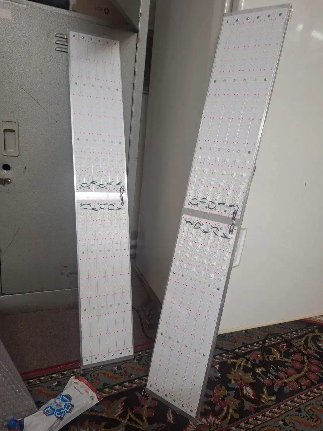 پنل رشد گیاه( مخصوص) دو عدد|لامپ و چراغ|تهران, منیریه|دیوار