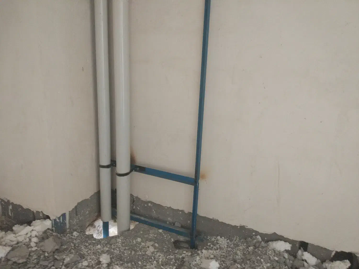 لوله کش فاضلاب ساختمان|استخدام معماری، عمران و ساختمانی|سارال, |دیوار