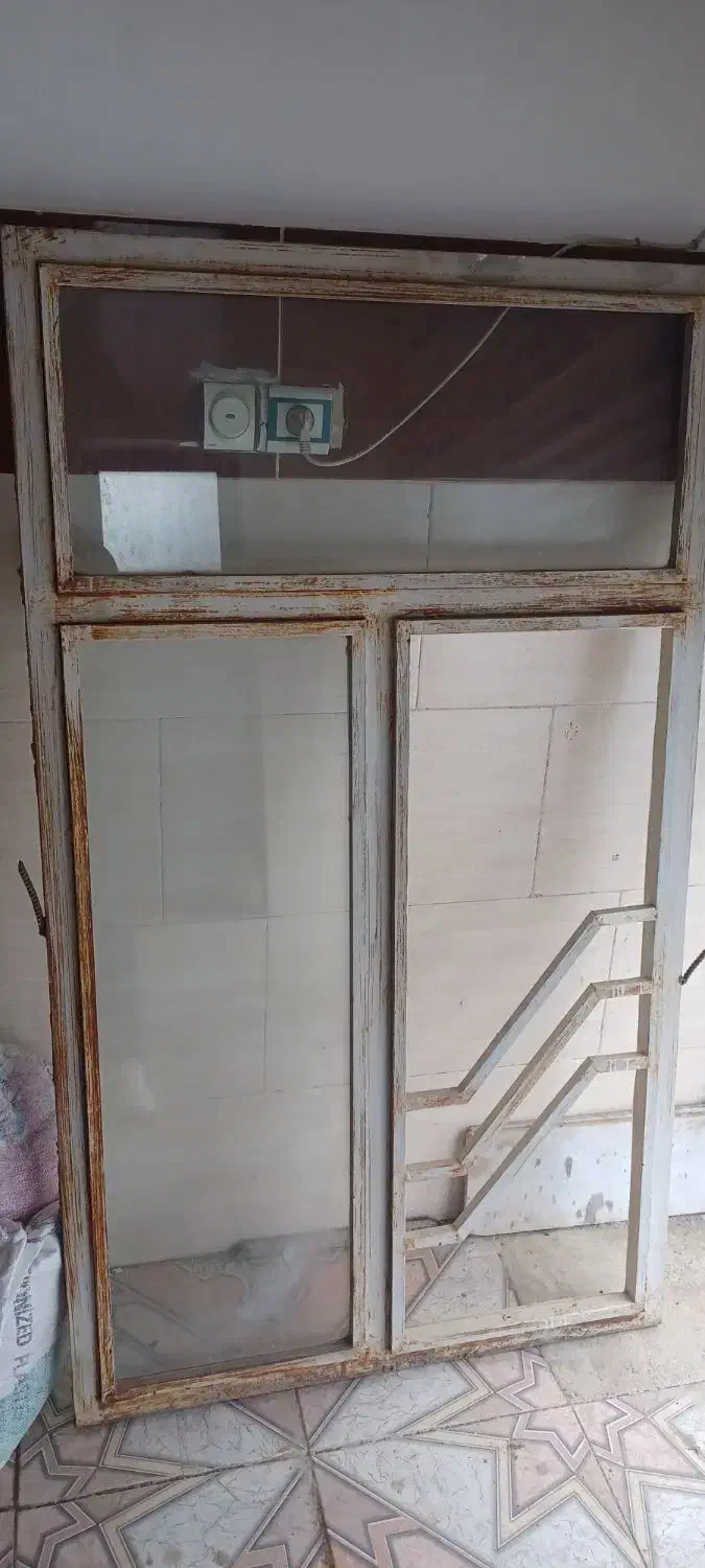 پنجره آهنی|مصالح و تجهیزات ساختمان|قیدار, |دیوار