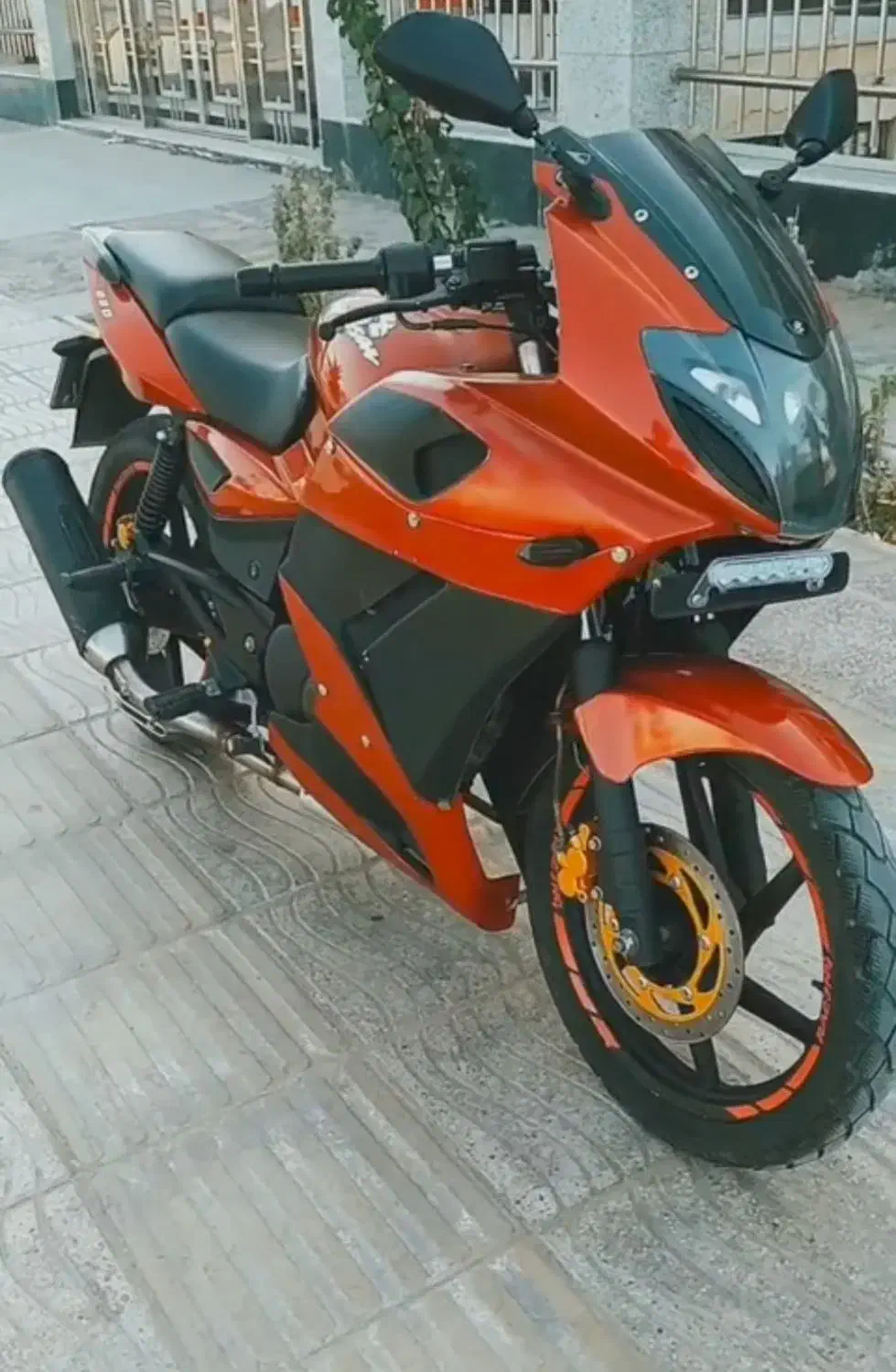 پالس 220 ریس مفت مفت معاوضه هم دارم|موتورسیکلت|مشهد, پورسینا|دیوار