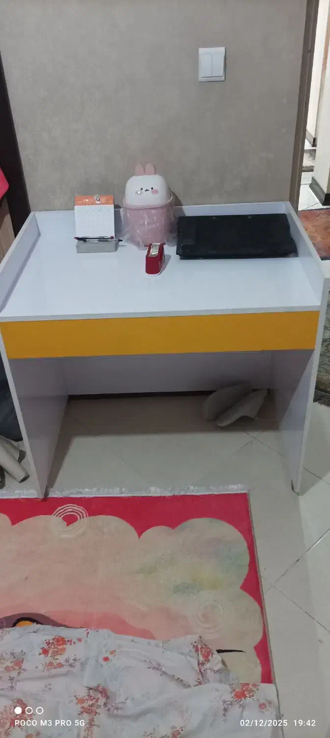 میز کودک یا کار|میز تحریر و کامپیوتر|اصفهان, گرکان|دیوار