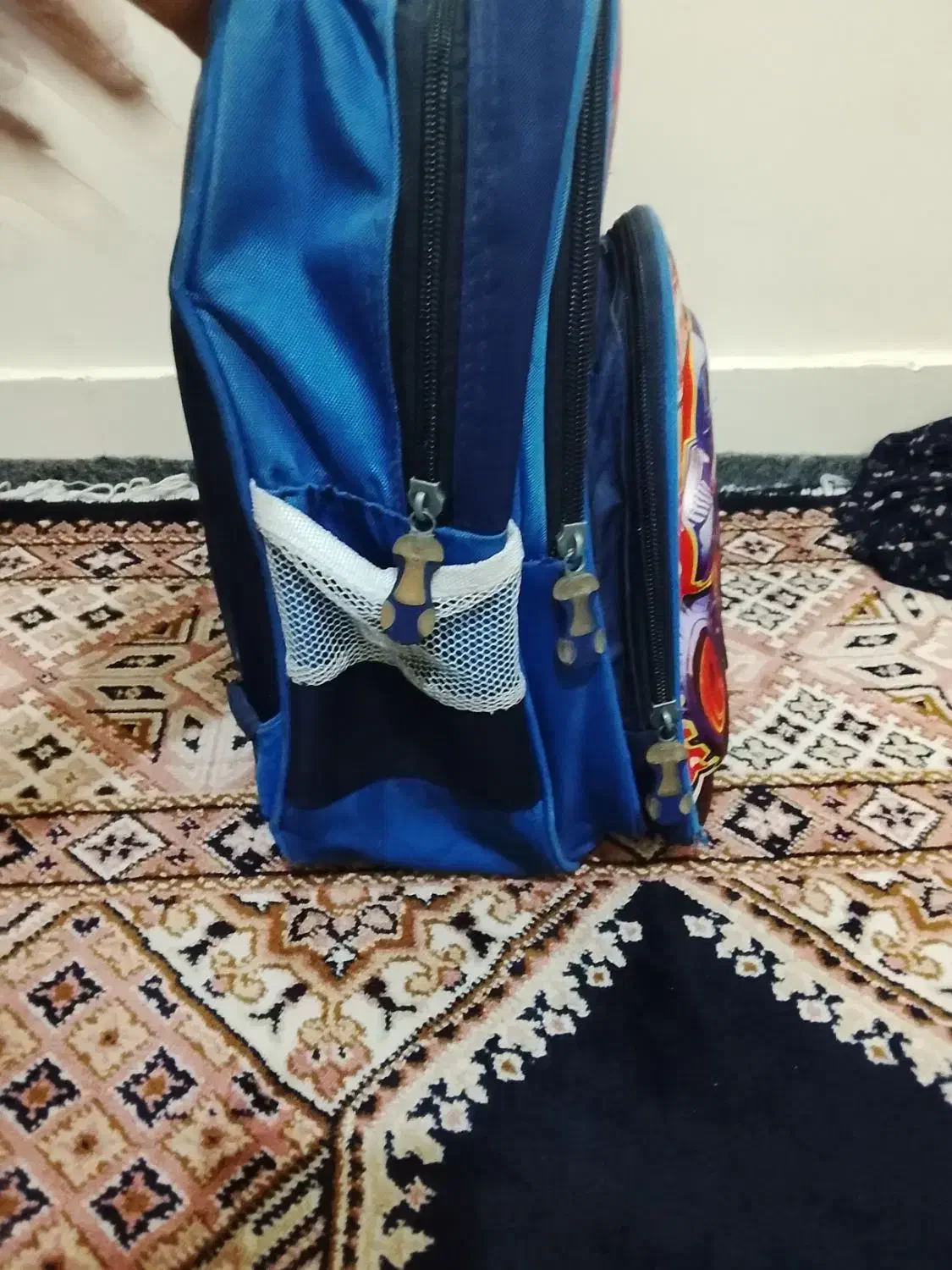 کیف مدرسه پسرانه|کیف، کفش، کمربند|کرج, بنیاد|دیوار