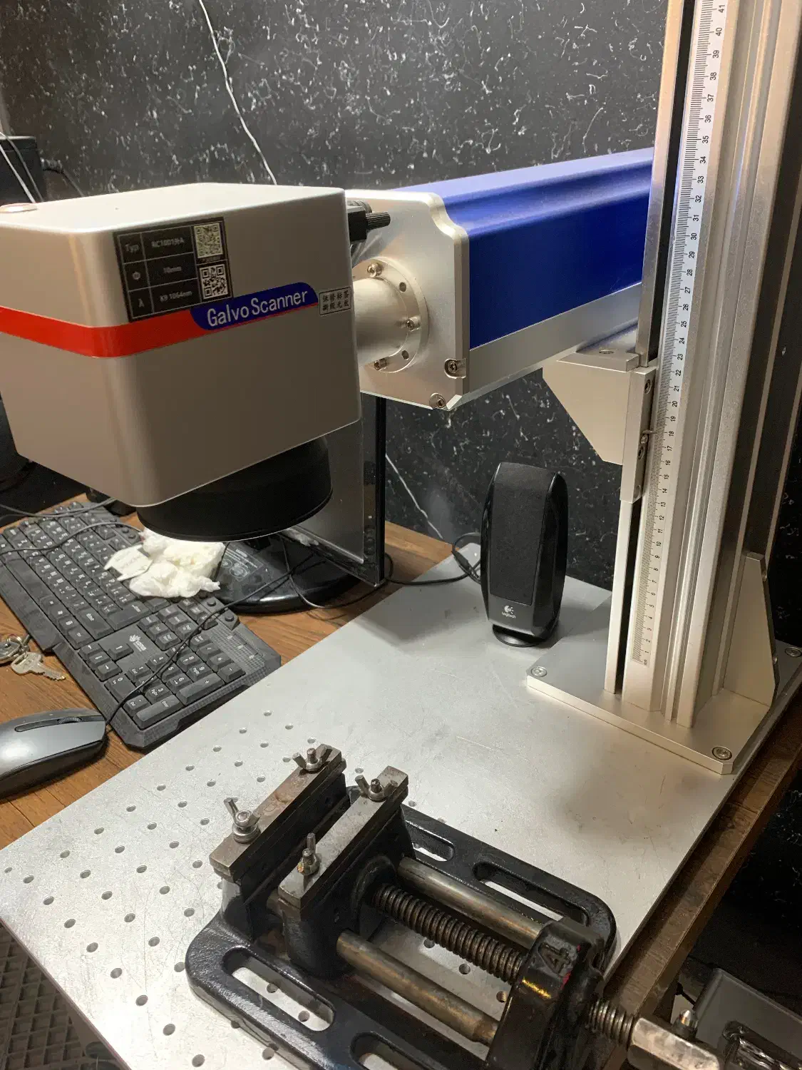 دستگاه لیزر ۳۰وات|ماشین‌آلات صنعتی|رشت, معلم|دیوار