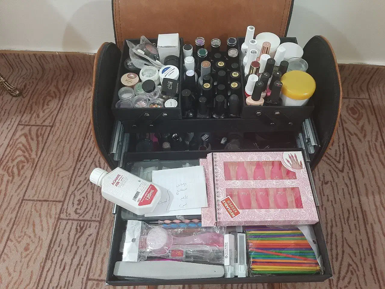 پک کامل کاشت ناخن|آرایشی، بهداشتی، درمانی|تبریز, |دیوار