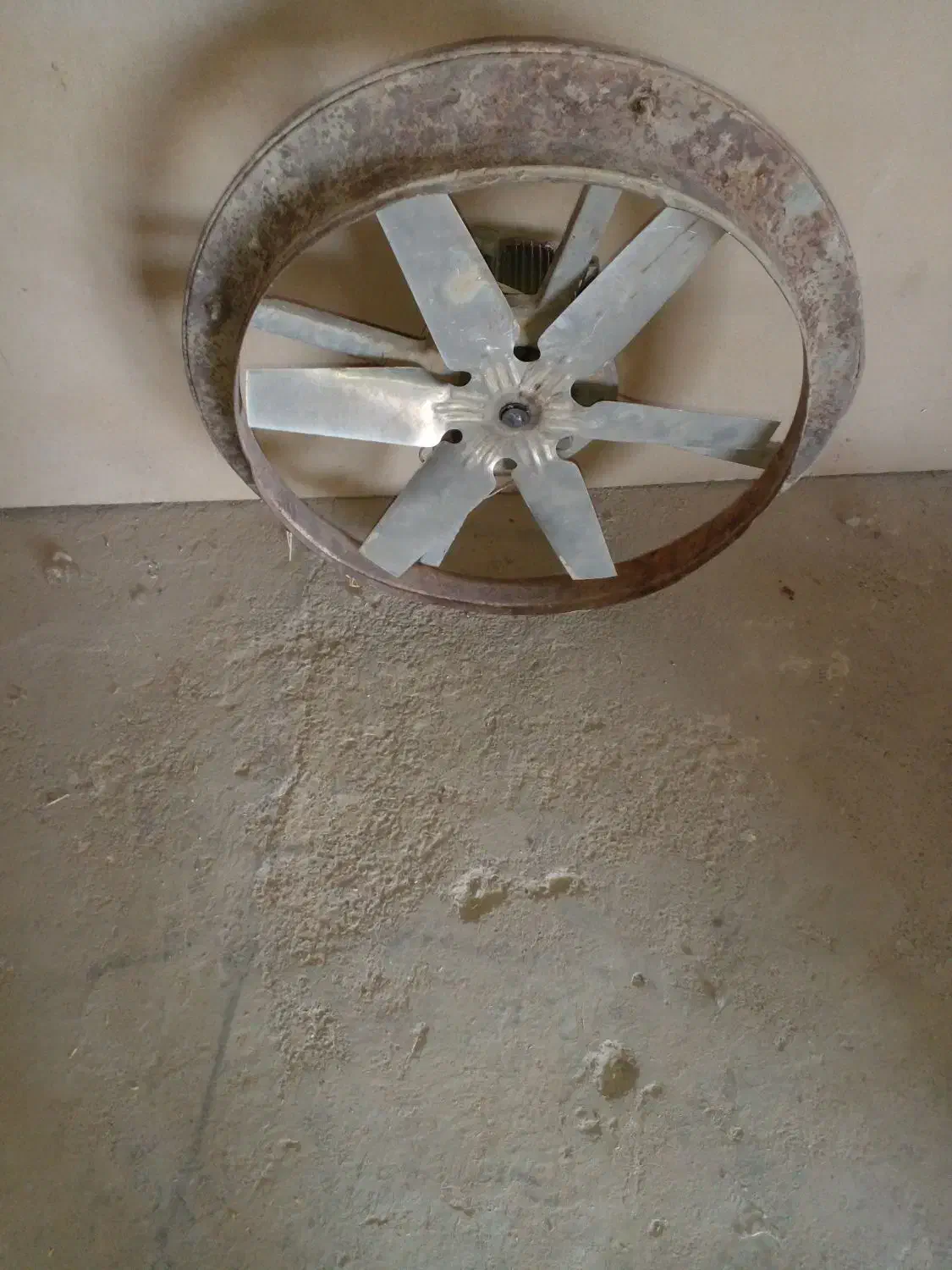 تهویه|پنکه و تصفیه‌کنندهٔ هوا|آباده, |دیوار