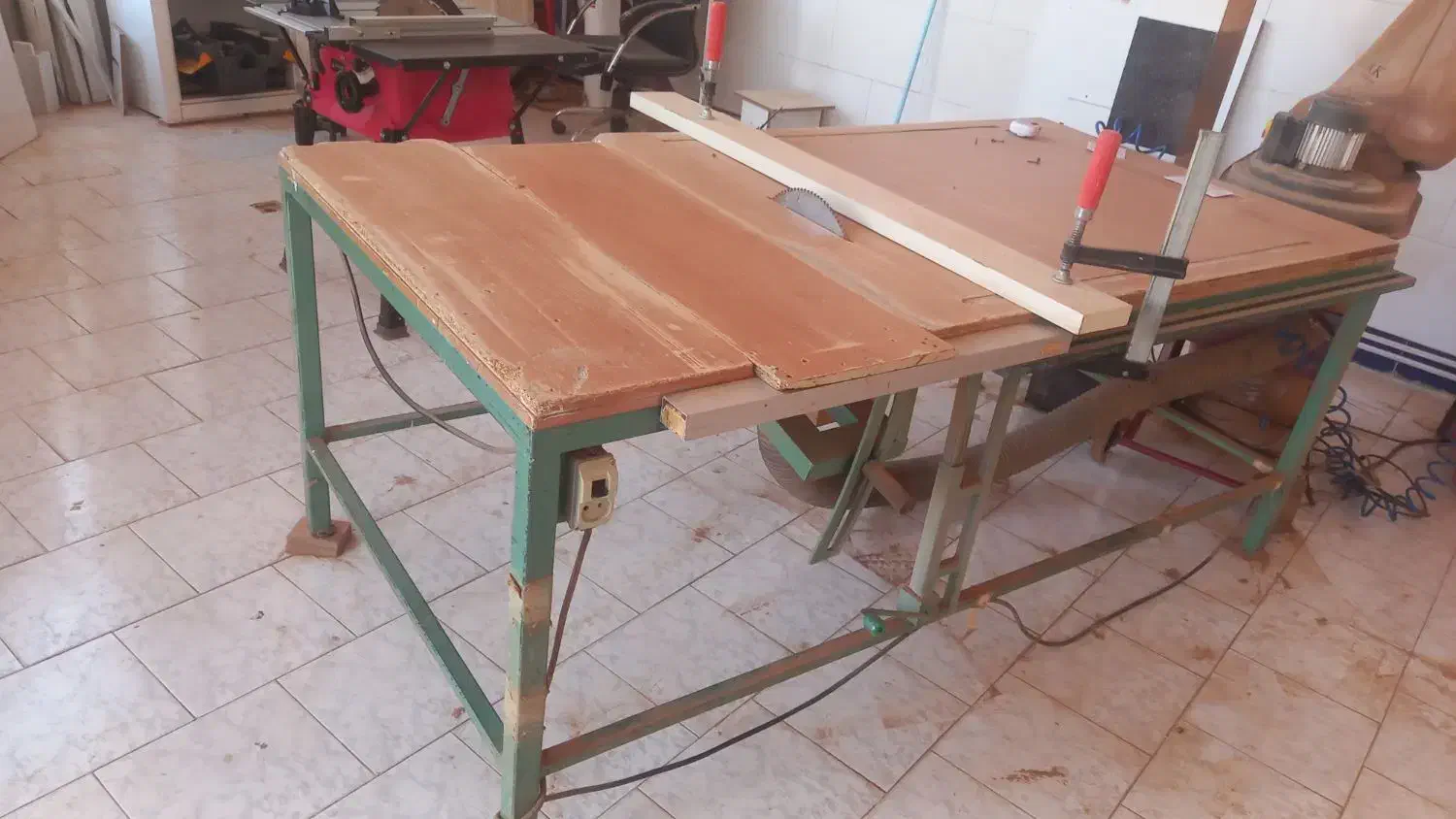 میزبرش ساده ومیز برش زاویه زن ساختمانی|ماشین‌آلات صنعتی|ارومیه, |دیوار