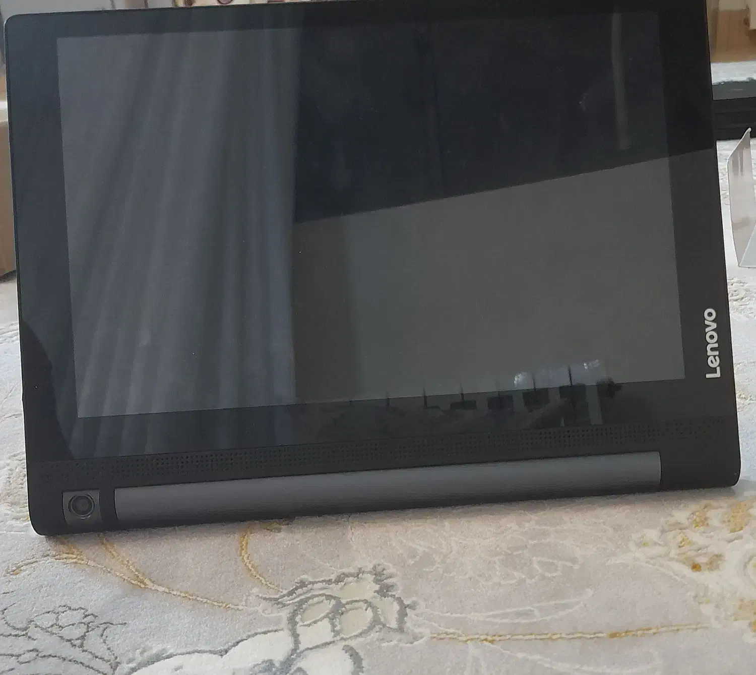 تبلت|تبلت|اصفهان, ملک‌شهر|دیوار