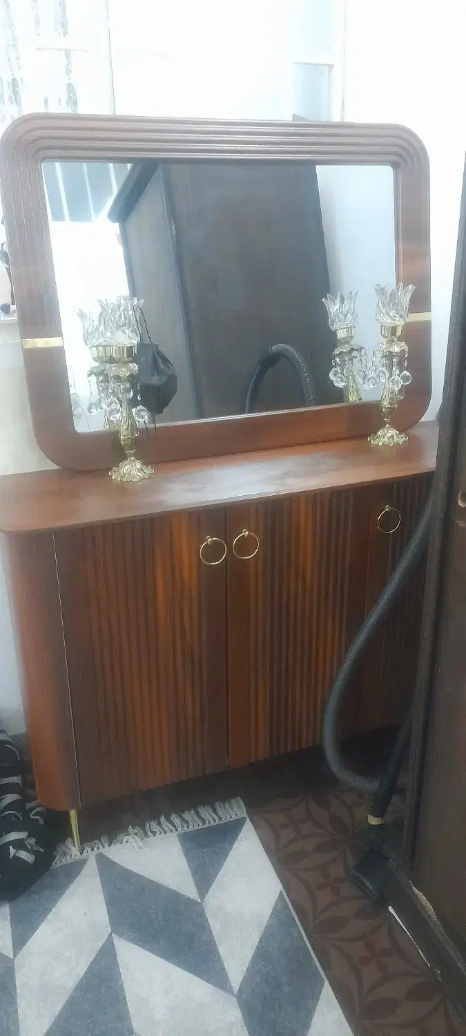 میز کنسول اینه|بوفه، ویترین، کنسول|قم, نخودی|دیوار