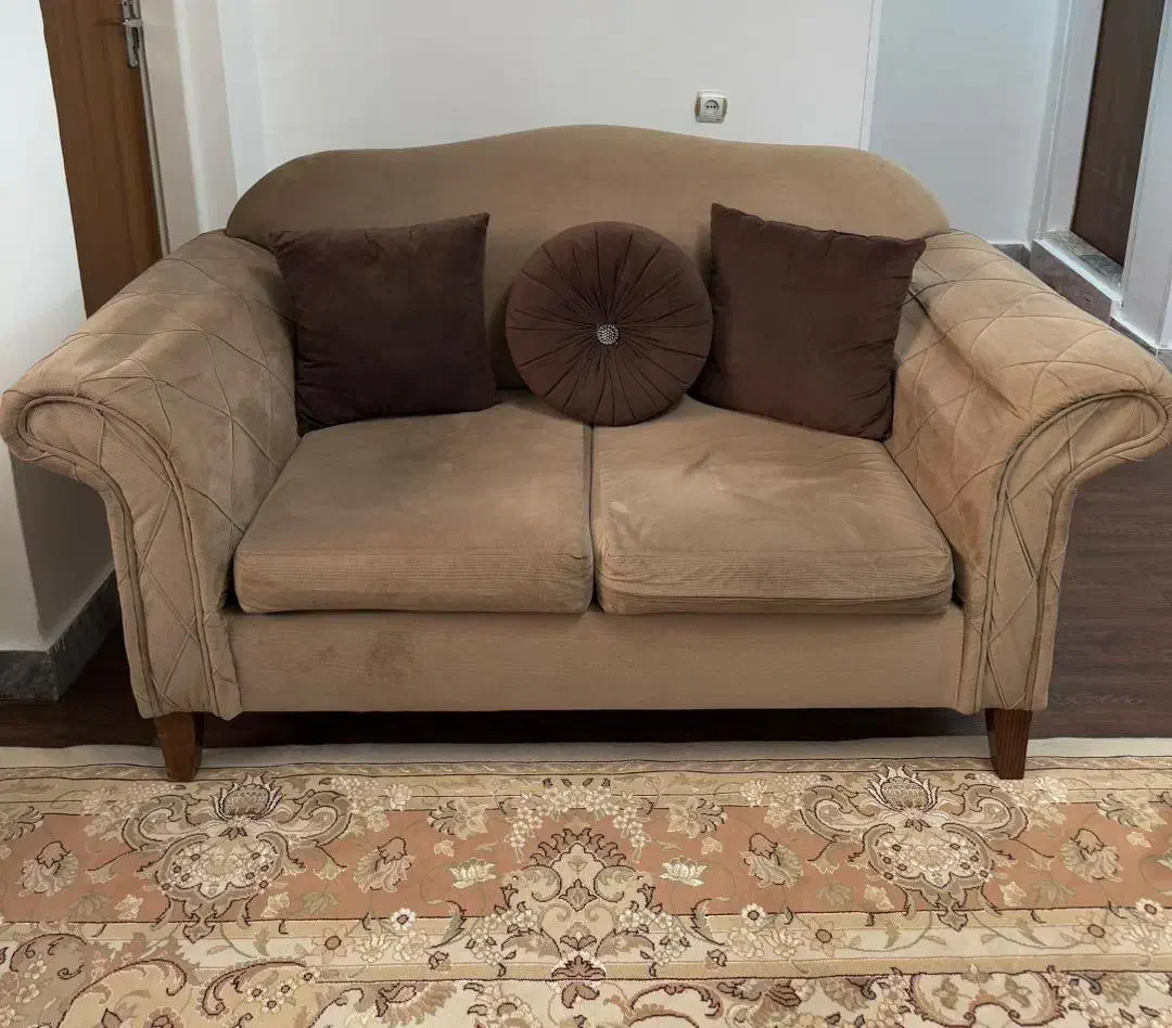 مبل و میز ناهار خوری و بوفه|مبلمان خانگی و میز عسلی|رشت, لاکانی|دیوار