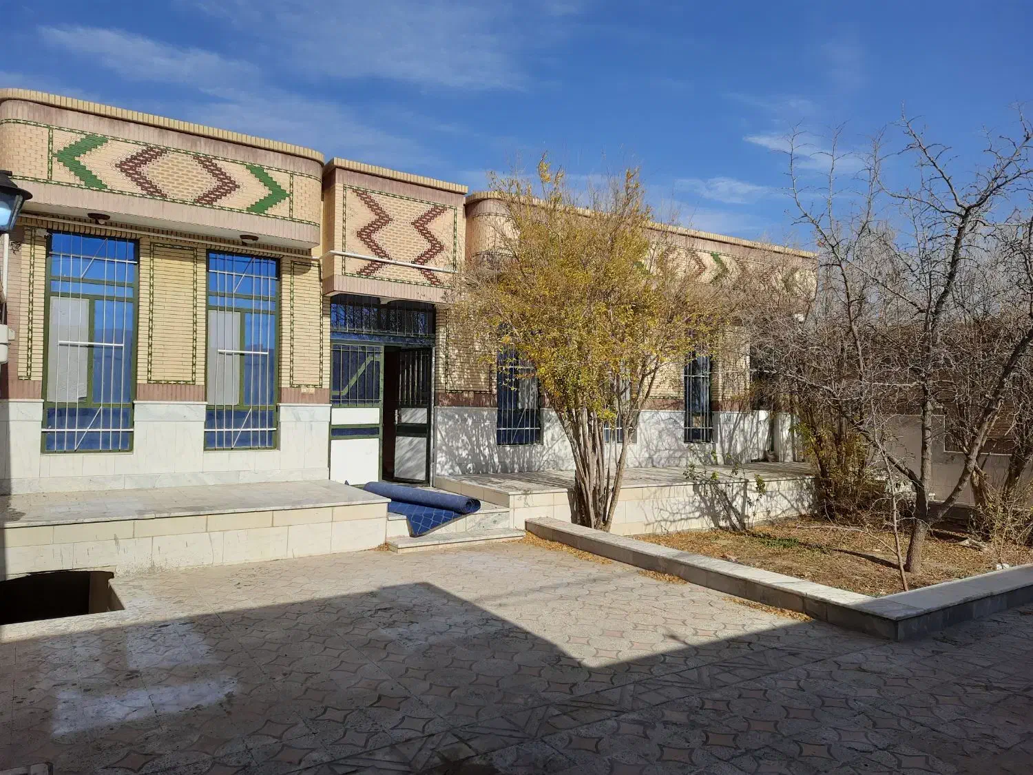 منزل ویلایی دو کله .اسدیه..اسدآباد.آزادگان ۱۱|فروش خانه و ویلا|درمیان, |دیوار