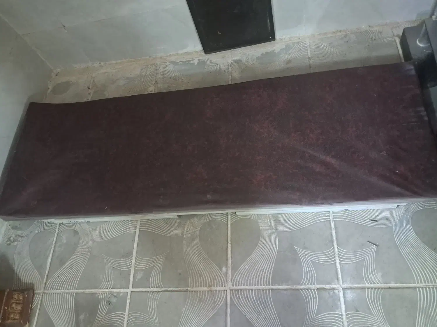 تخت آرایشگری|آرایشگاه و سالنهای زیبایی|سبزوار, فرهنگیان|دیوار