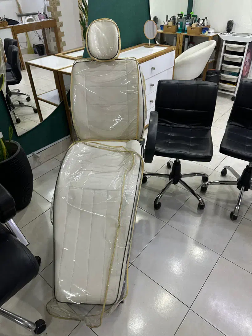 صندلی اصلاح ۲ عدد|آرایشگاه و سالنهای زیبایی|رشت, منظریه|دیوار