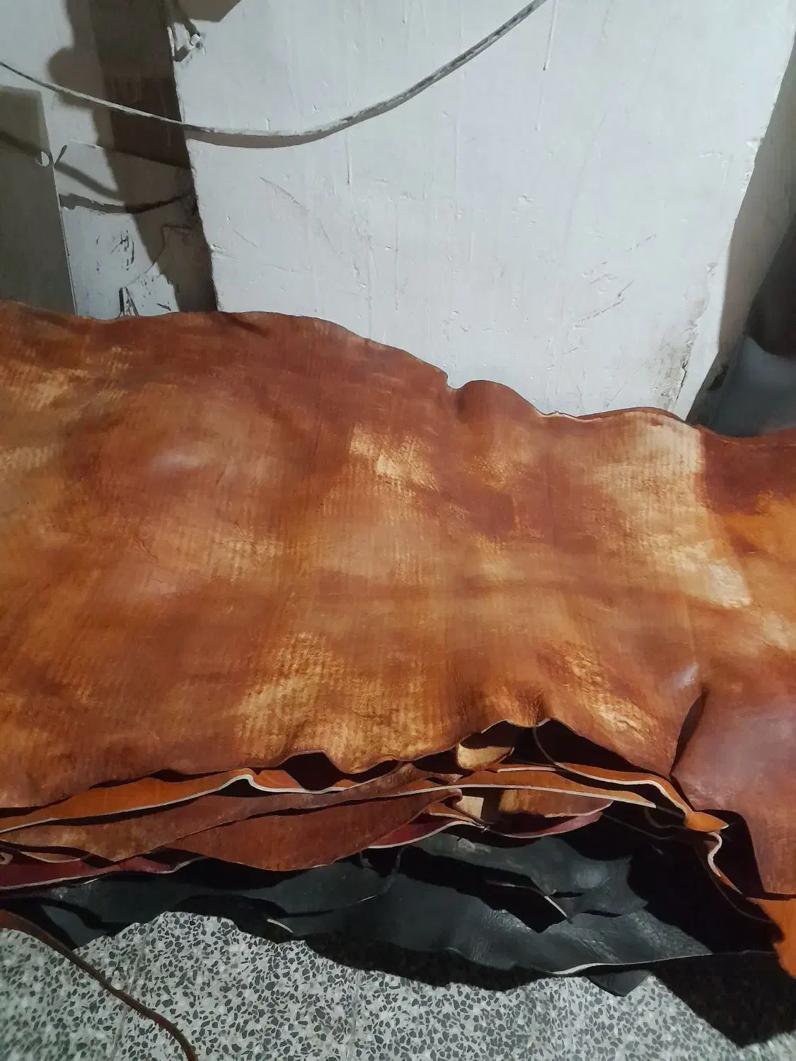 چرم گاوی وگاومیش سنتی|کیف، کفش، کمربند|اصفهان, رکن الدوله شرقی|دیوار