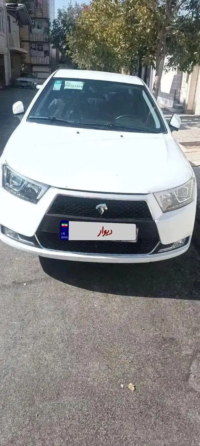 فروش یک دستگاه دنا پلاس ۵ دنده ۴۰۴ برج ۳|خودرو سواری و وانت|خرم‌آباد, |دیوار