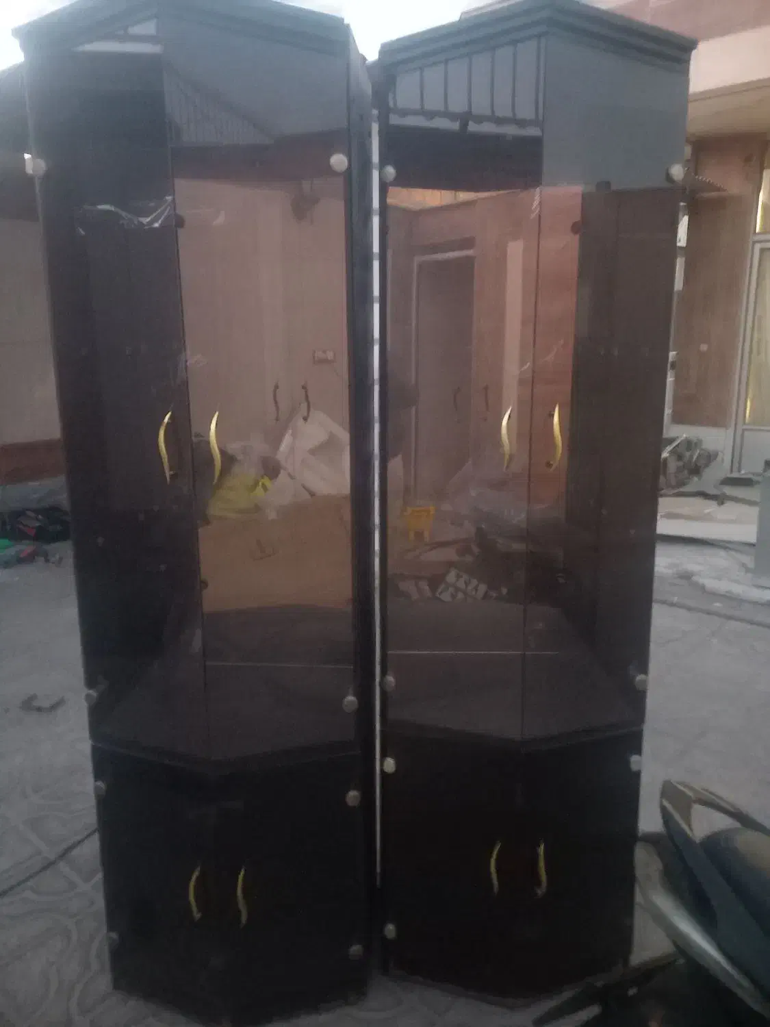 فروش ۲ عدد ویترین و کمد و کابینت|عمدهفروشی|برخوار, |دیوار