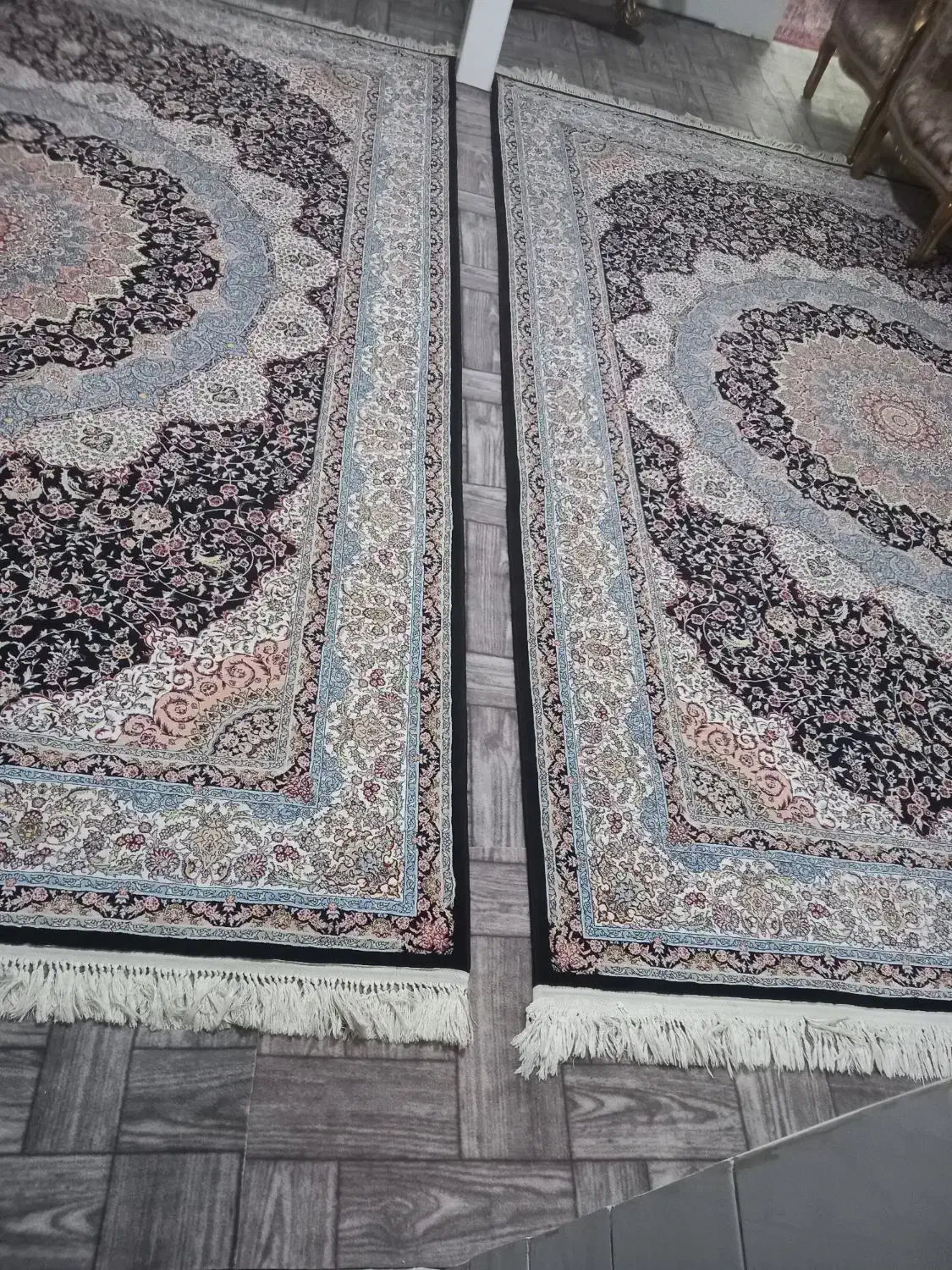 ۲ عدد فرش ۹ متری با یک کناره ۱در ۲ متر|فرش|کرج, حصارک پایین|دیوار