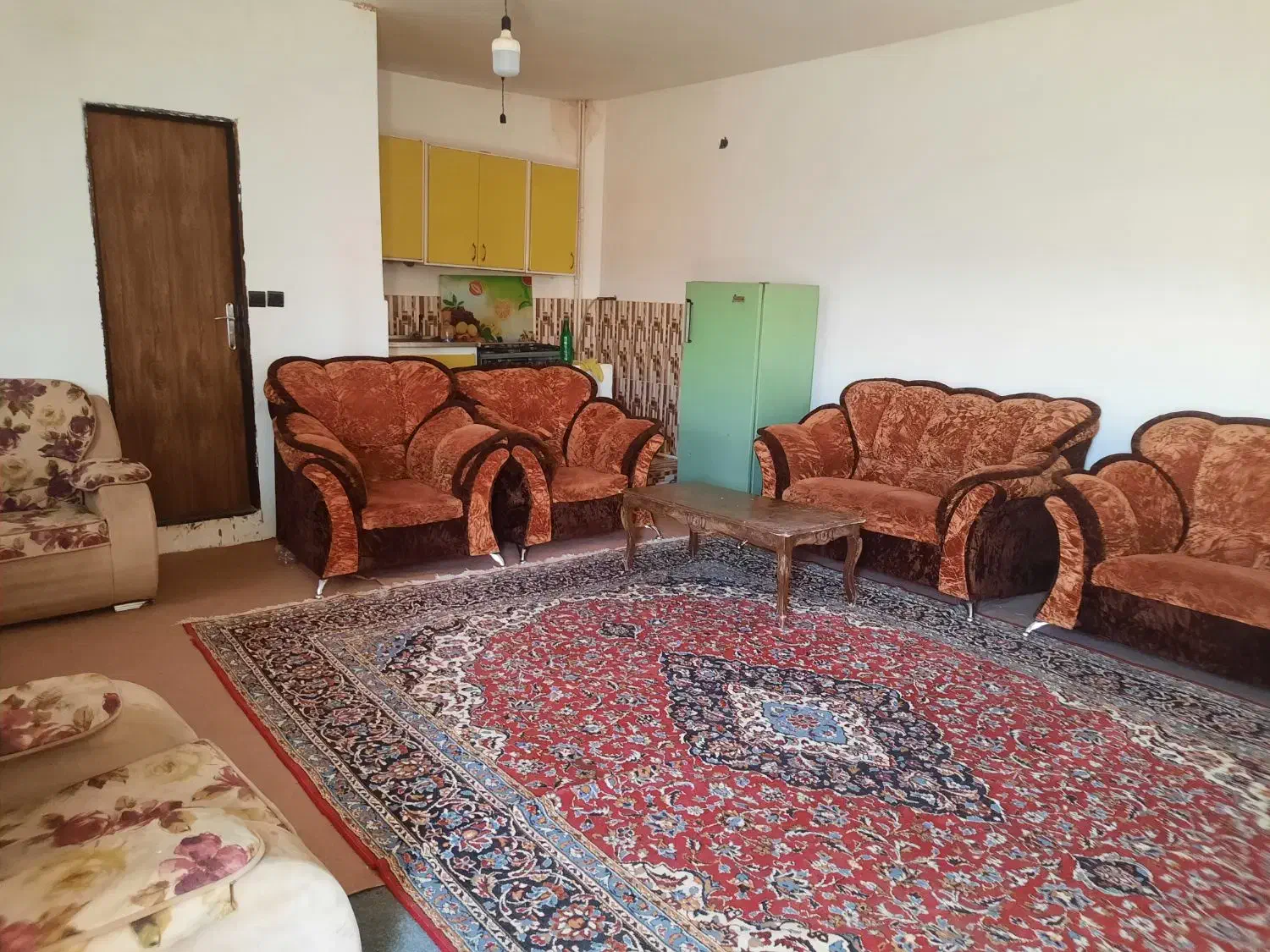 استخدام نیروی کار در گلخانه خانواده با اسکان دائم|استخدام صنعتی، فنی، مهندسی|همدان, |دیوار