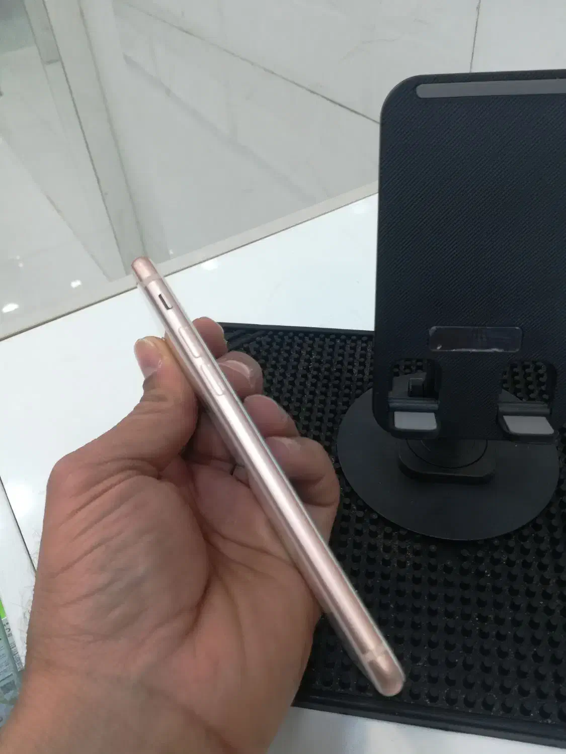 آیفن 8   خیلی تمیز|موبایل|امیدیه, |دیوار