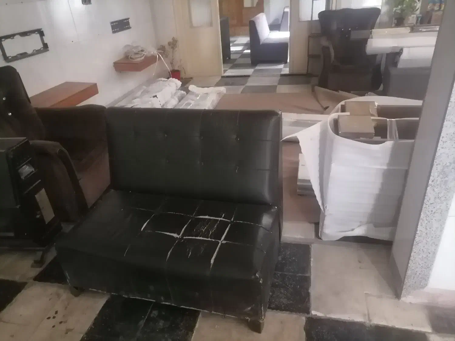 مبل راحتی دو نفره|مبلمان خانگی و میز عسلی|الیگودرز, |دیوار