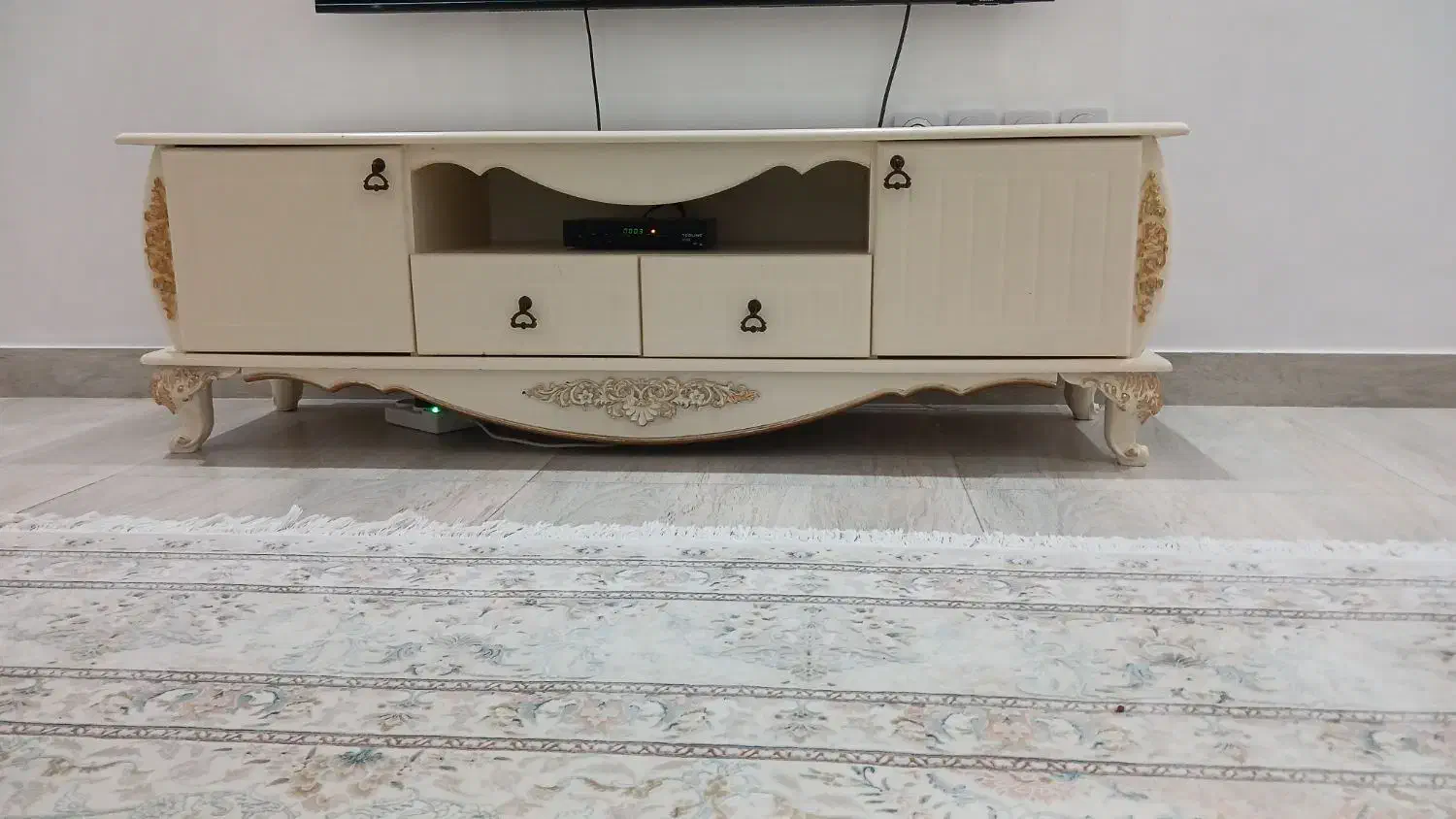 میز تلویزیون در حد نو|میز تلویزیون|پارسآباد, |دیوار