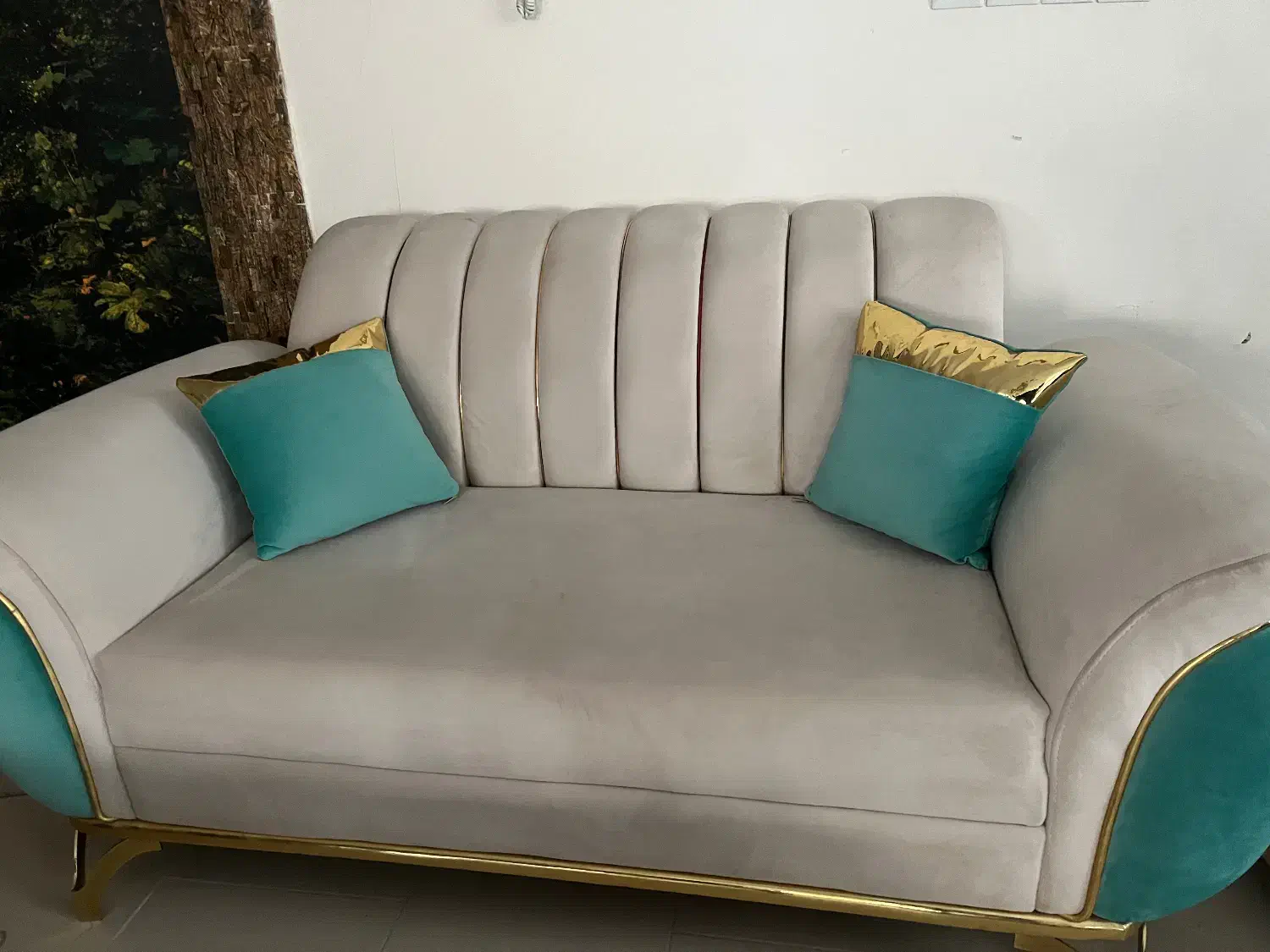 مبل راحتی ۷ نفره در حد نو کاملا|مبلمان خانگی و میز عسلی|پرند, فاز ۲|دیوار