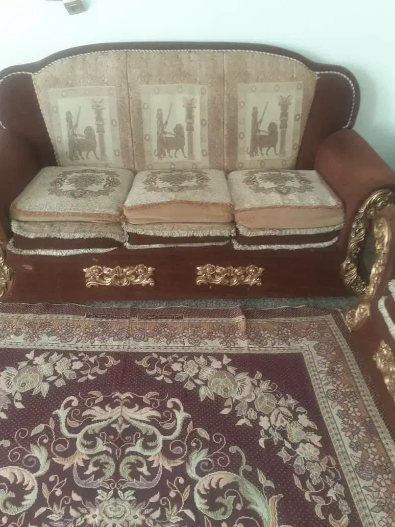 یکدست مبل۷نفره|مبلمان خانگی و میز عسلی|شاهین‌شهر, خانه کارگر|دیوار