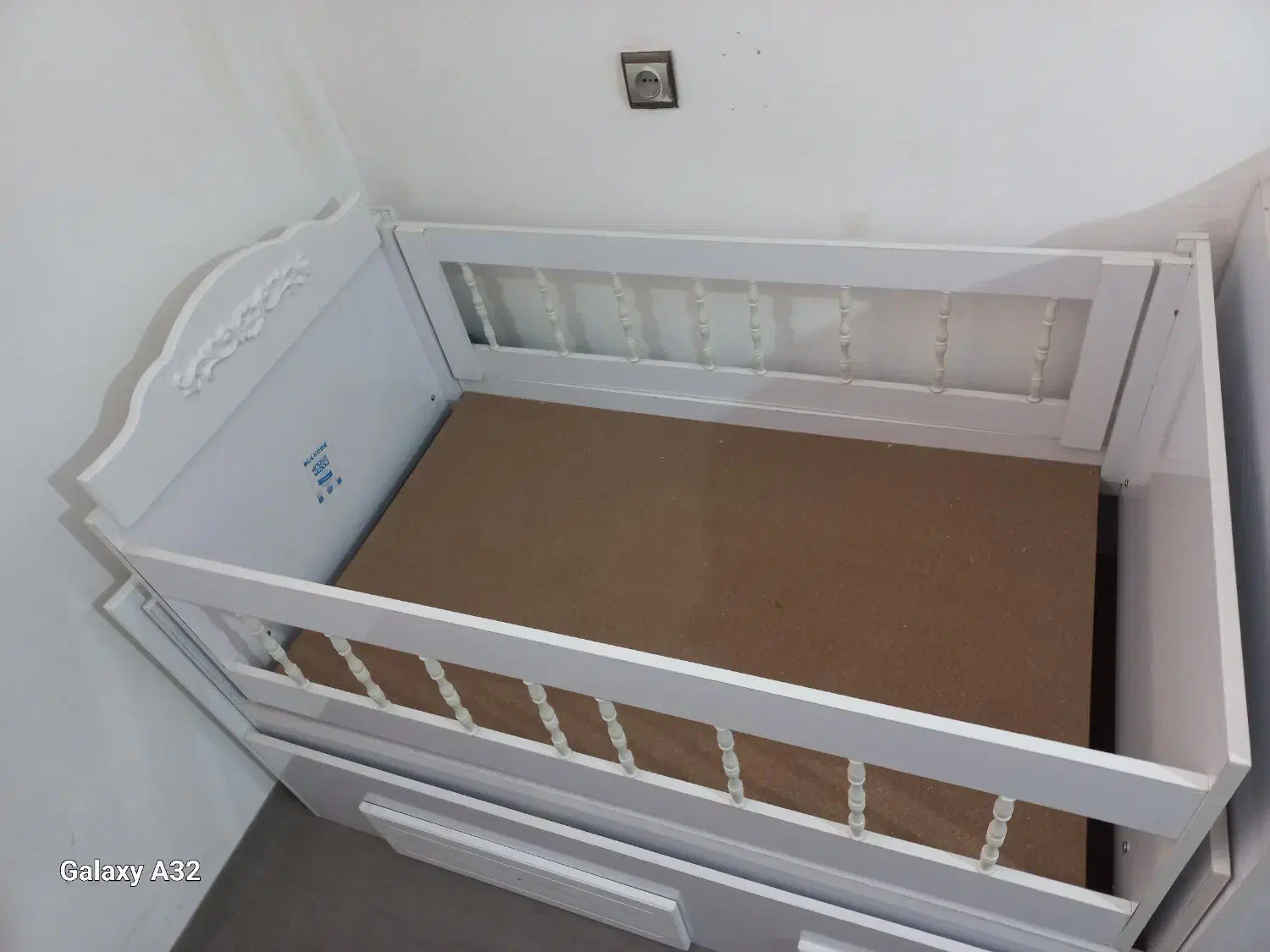 گهواره|تخت و سرویس خواب|نیشابور, سرآب کوشک|دیوار