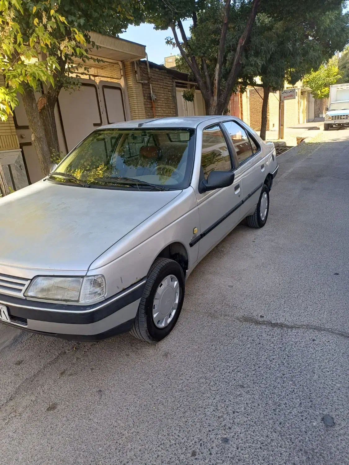 پژو 405 مدل90  تمیز و کم کار|خودرو سواری و وانت|شهرکرد, |دیوار