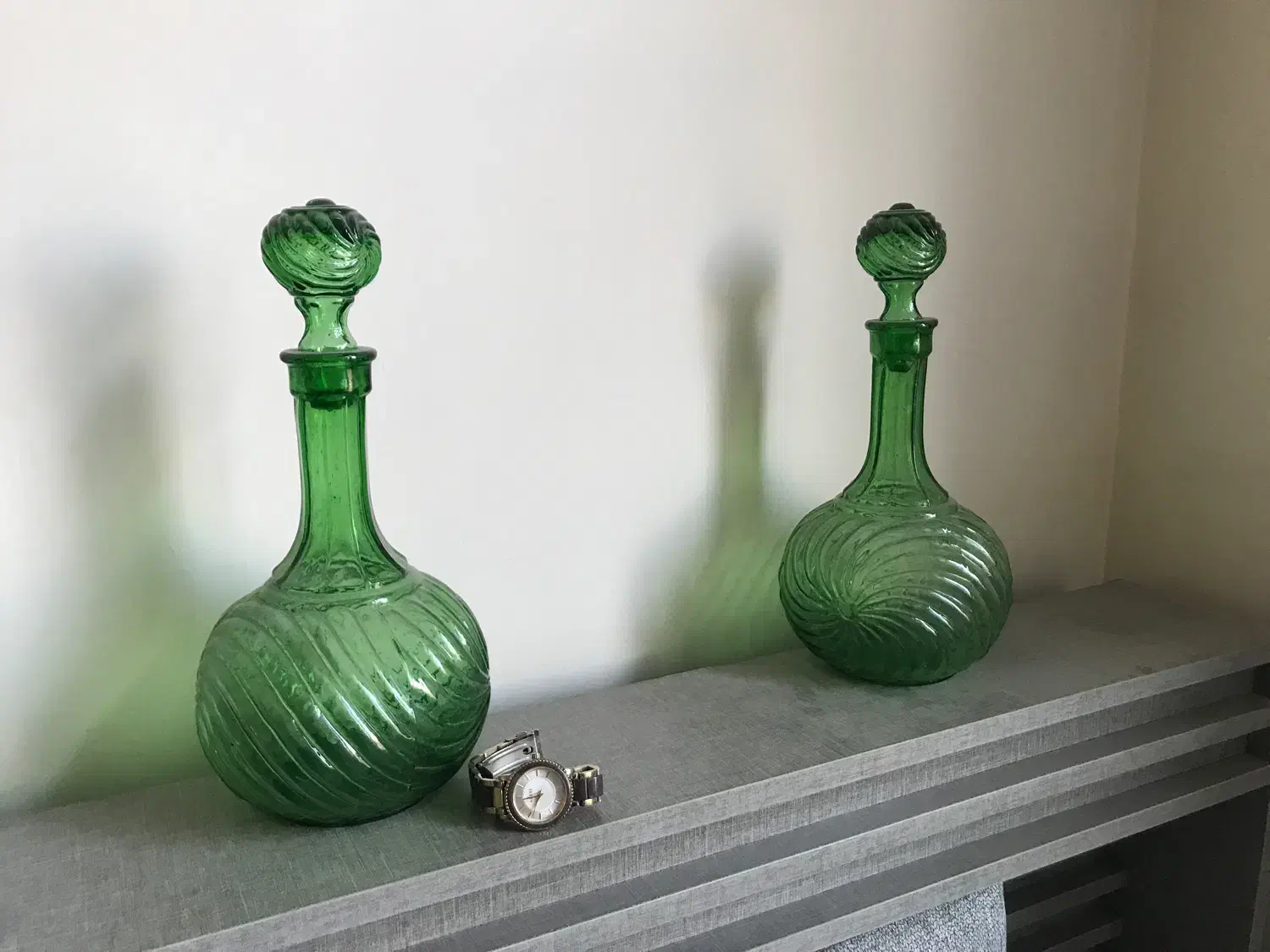 کوزه قدیمی ۲عدد|کلکسیون اشیاء عتیقه|تهران, نیروی دریایی|دیوار