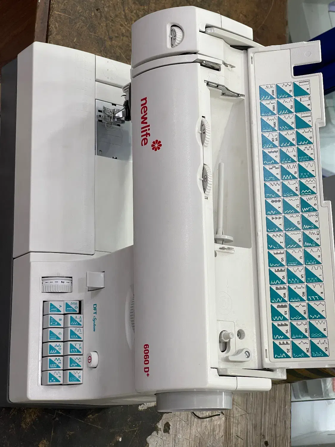 چرخ خیاطیd ۶۰۶۰ کاچیران|چرخ خیاطی و ریسندگی|شیراز, کلاهدوز|دیوار