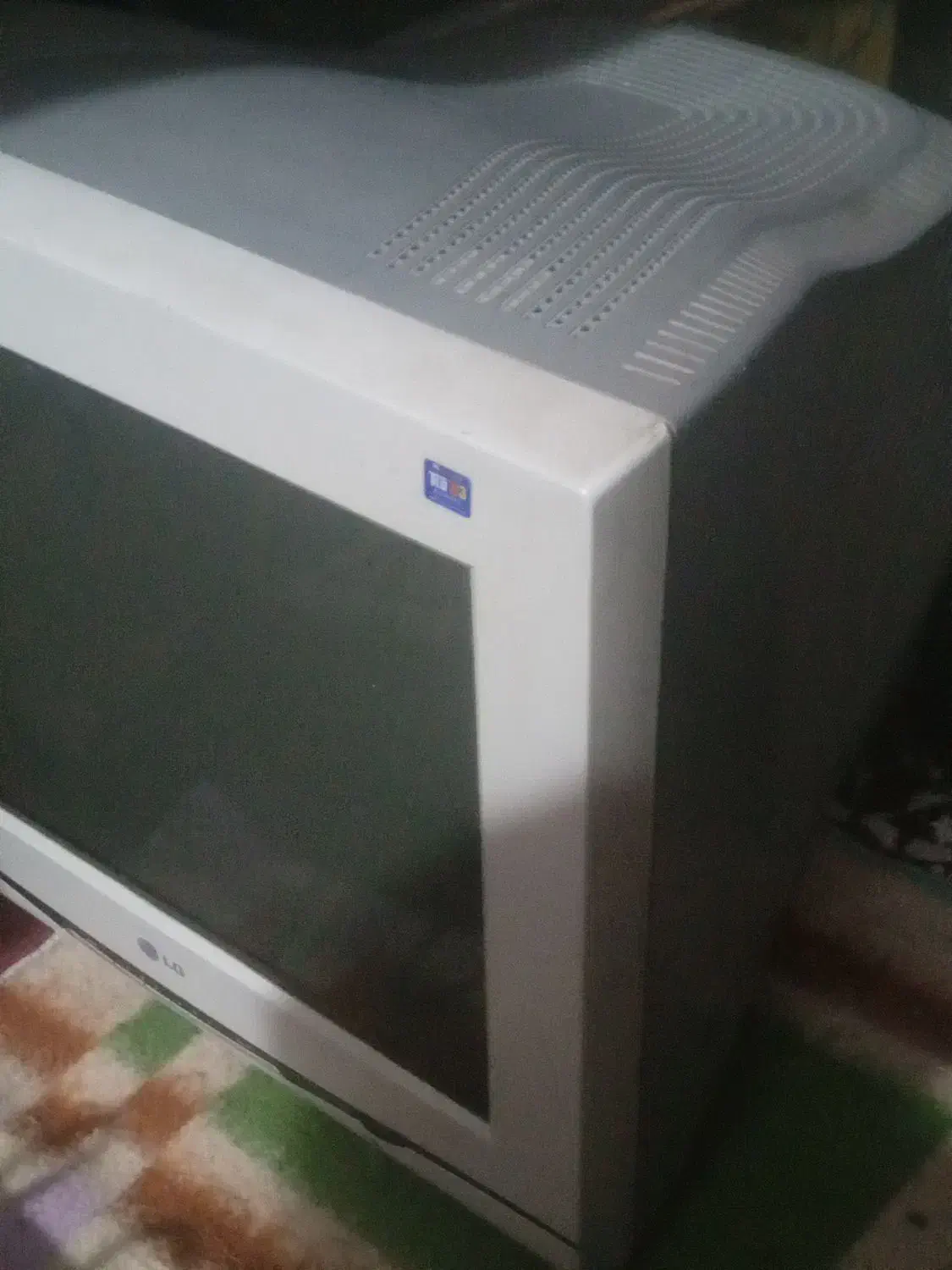 فروش مانیتور کامپیوتر (C R T) به قیمت بسیار مناسب|رایانه رومیزی|جیرفت, |دیوار