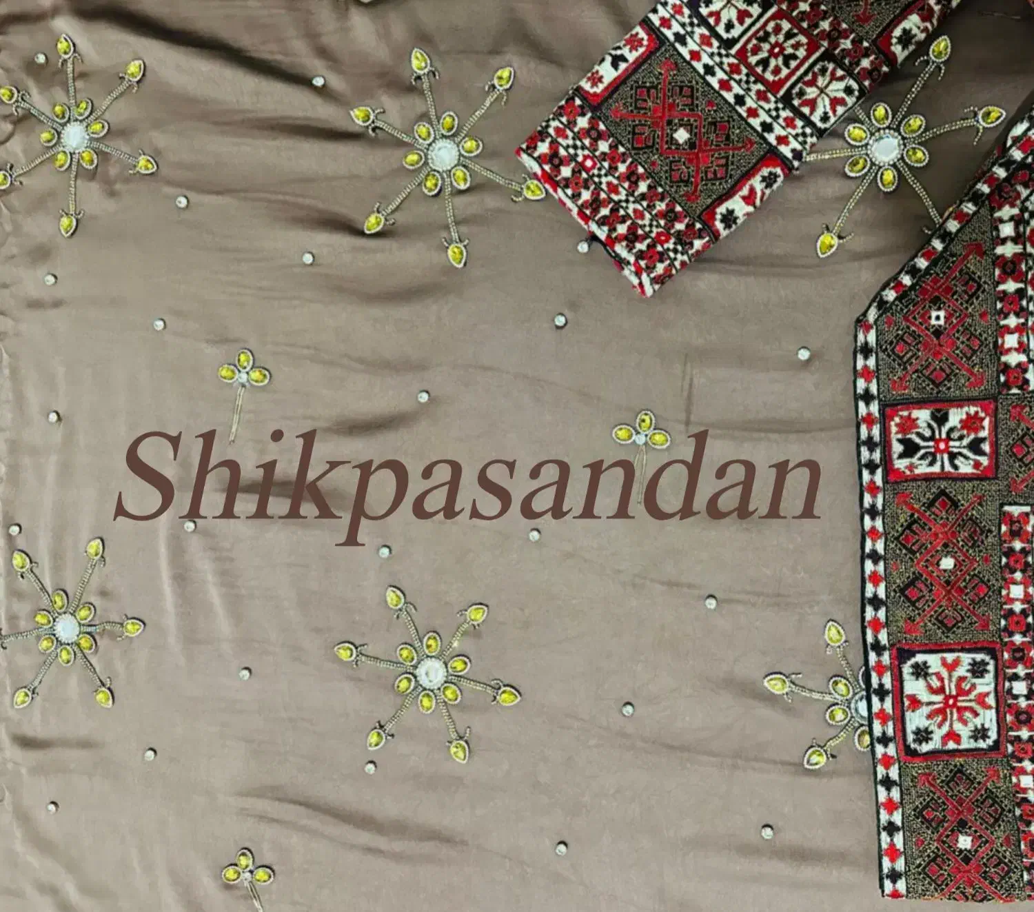 یک قواره پارچه شیک و خاص|لباس|زاهدان, |دیوار