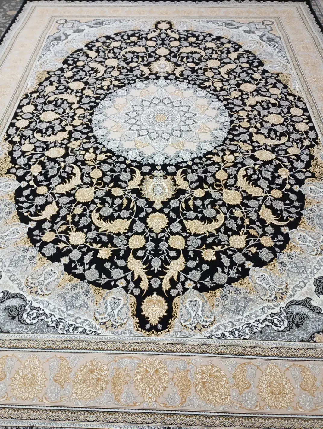 لردگان چهارعددفرش نودوعدد1200شانه دوعدد700شانه|فرش|لردگان, |دیوار