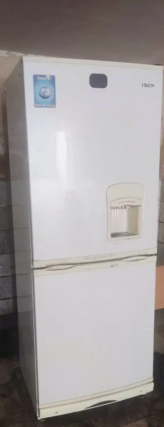 یخچال فریزرآیسان IRF-111|یخچال و فریزر|ری, هاشمآباد|دیوار