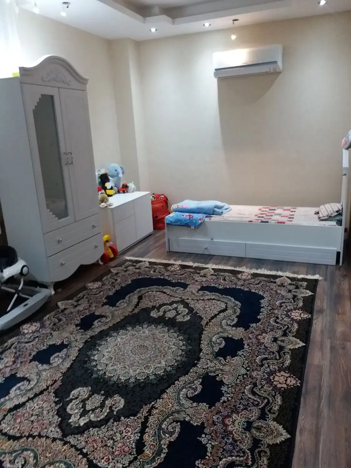 تخت نوزادی نوجوانی+تشک+روتختیو۱عدد بالشت ست روتختی|تخت و صندلی بچه|بندرعباس, |دیوار