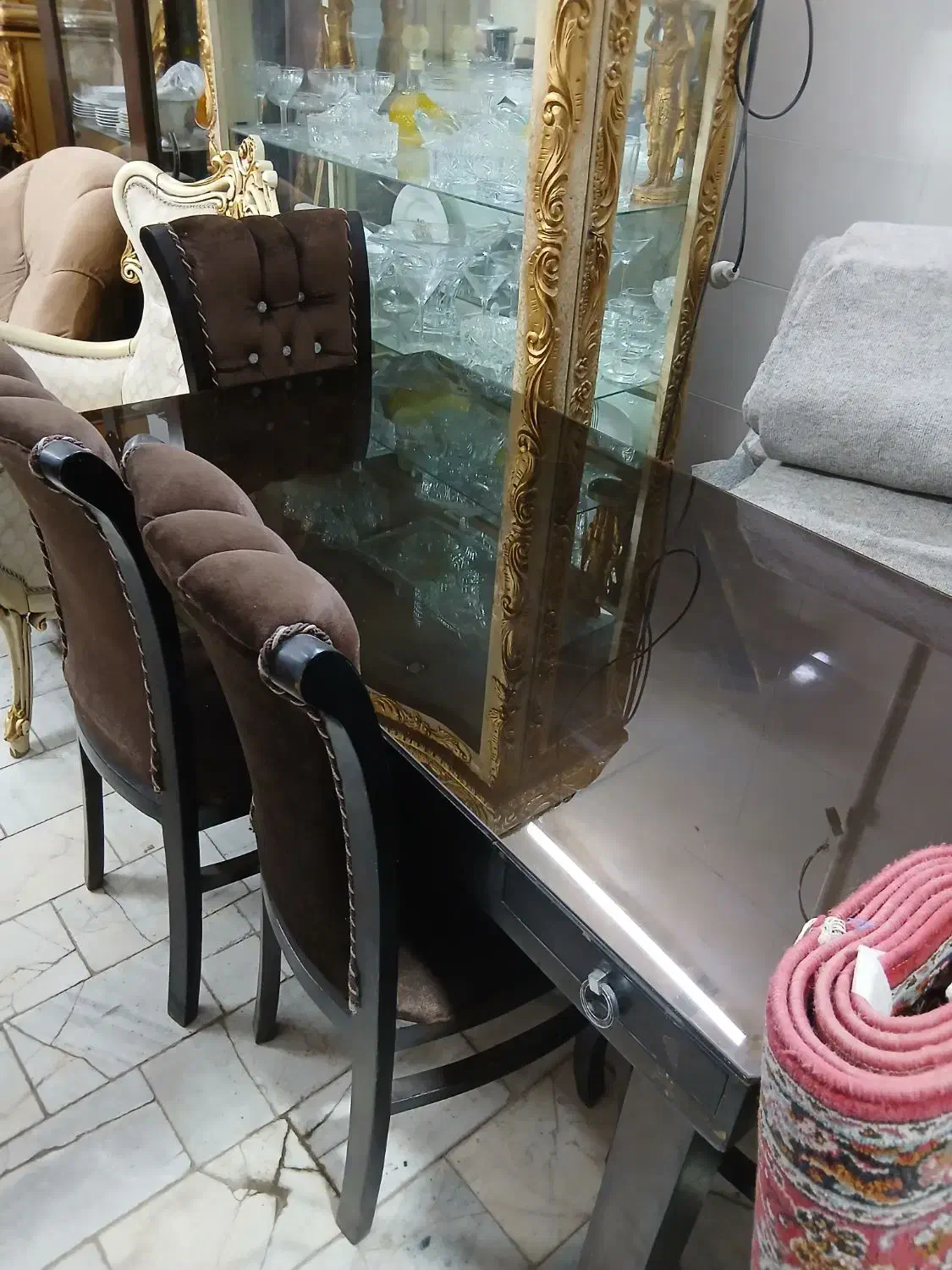 میز ناهار خوری ۴ نفره|میز و صندلی غذاخوری|خمینیشهر, |دیوار