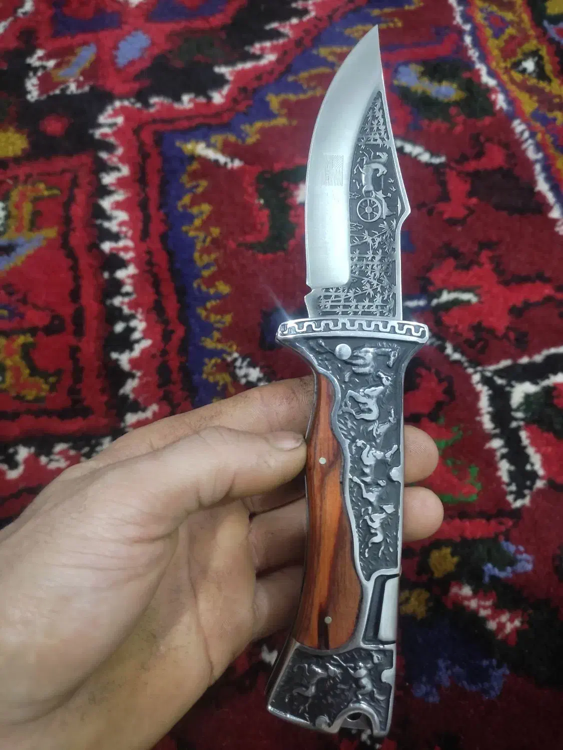 چاقو کوهنوردی|کلکسیون اشیاء عتیقه|اهر, |دیوار