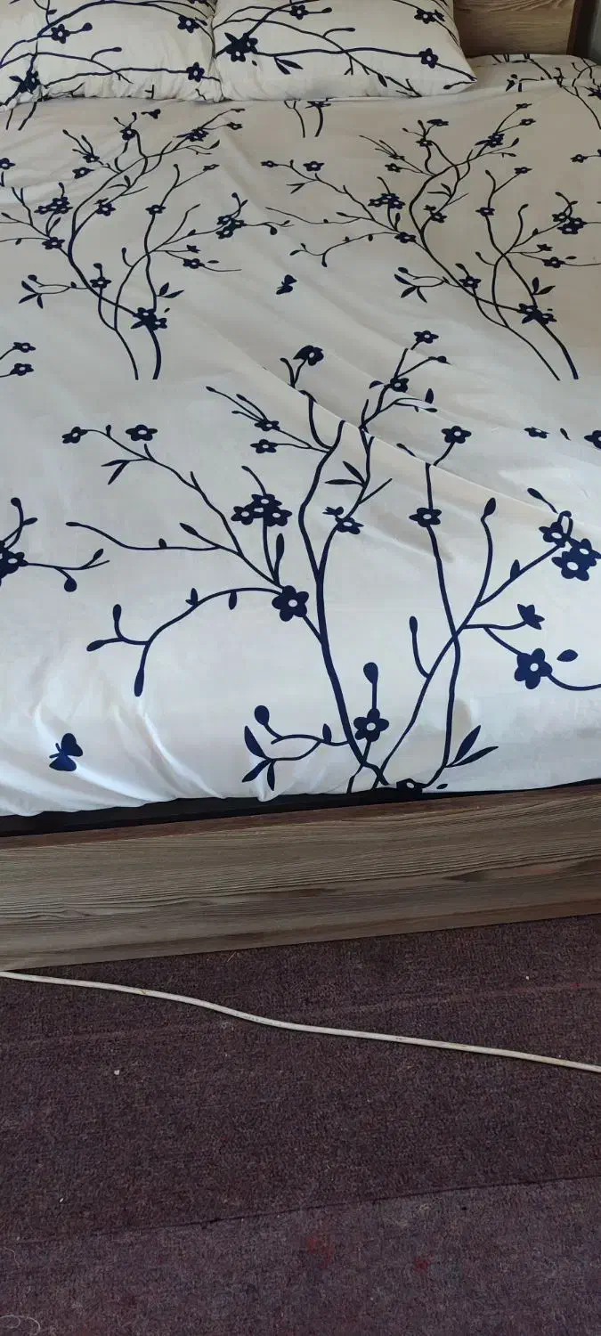 تخت دونفره همراه باکفی|تخت و سرویس خواب|سیمین شهر, |دیوار