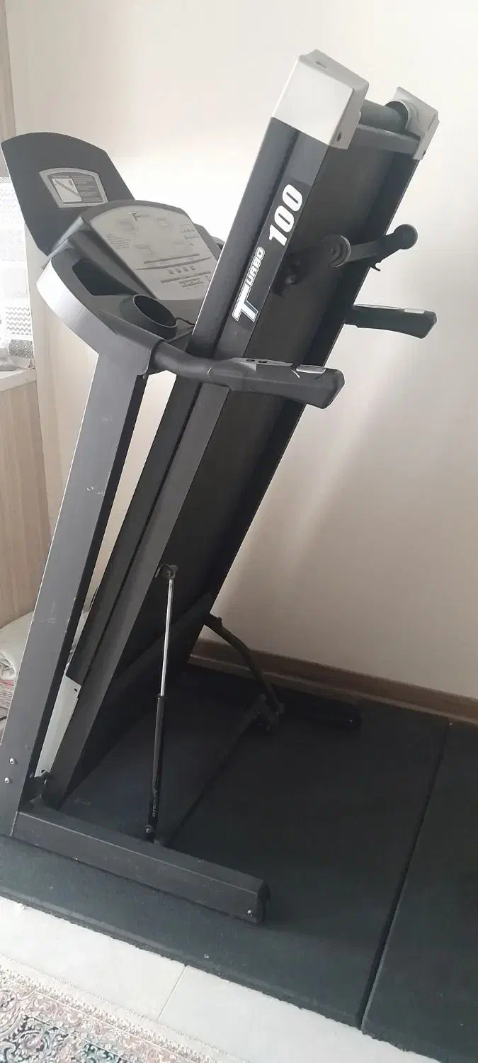 تردمیل در حد نو ۱۰ میلیون تومان|تجهیزات ورزشی|تهران, زرکش|دیوار